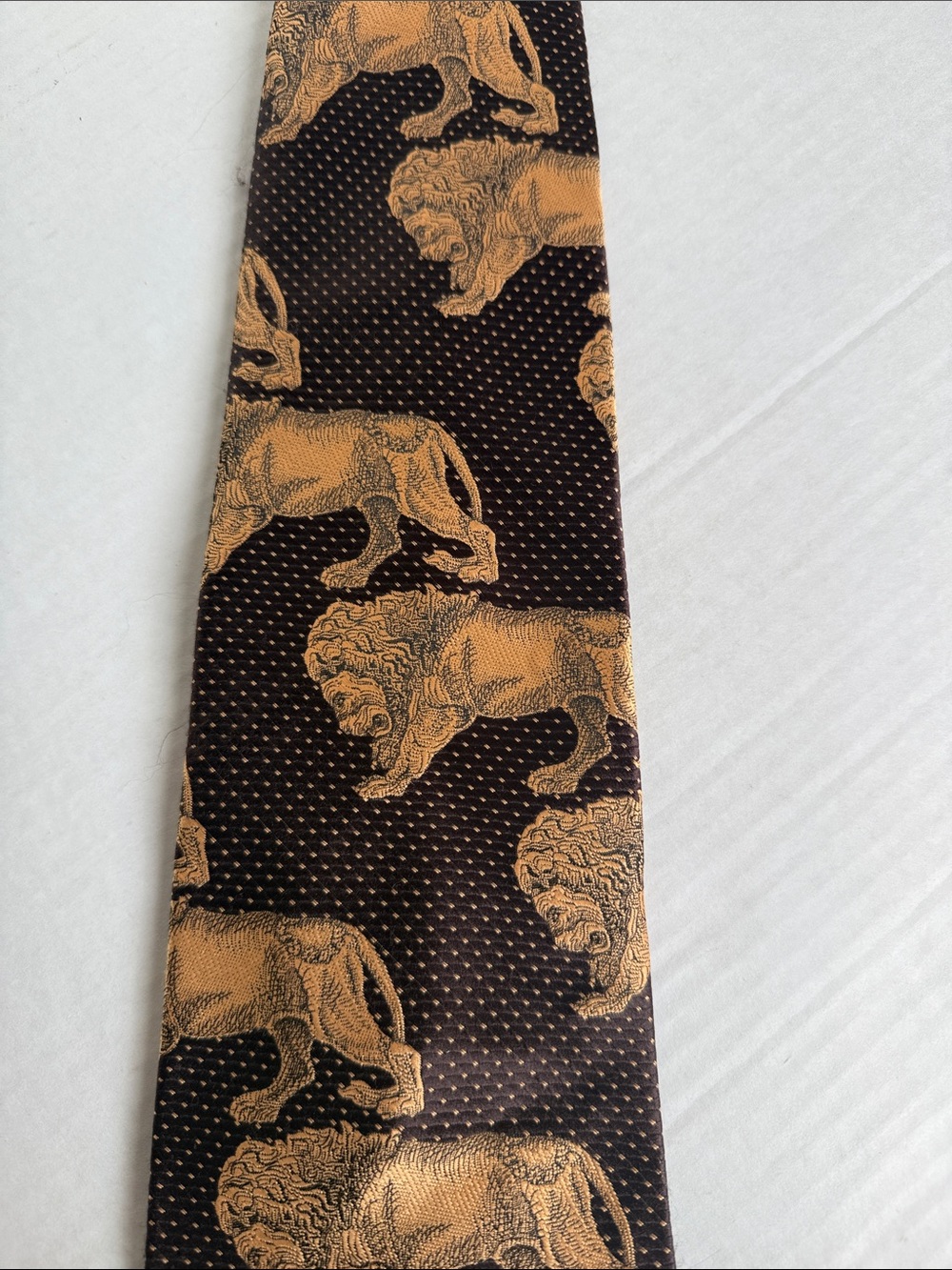 Men's Brown Silk Tie with Gold Lion Motif